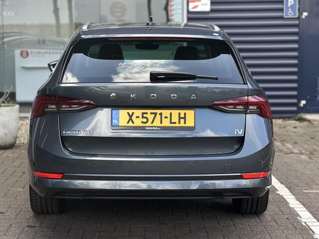 Skoda OCTAVIA Combi 1.4 TSI iV PHEV Business Edition Plus | Adaptive Cruise Control | Stoel-/Stuurverwarming | Elektrische Stoelen met geheugen | Climate Control | Parkeercamera/-sensoren | Apple Carplay/Android Auto | Elektrische kofferbak | Keyless Entry/Start | Full