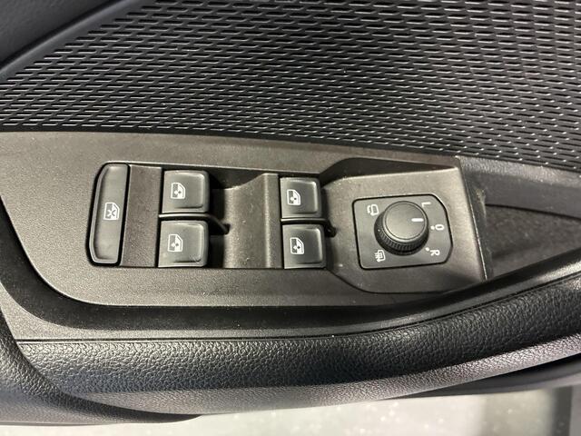 Skoda OCTAVIA Combi 1.0 e-TSI 110pk DSG Business Edition · Apple/Android Car Play · Navigatie · P-Sensoren · Cruise Control · Elek. Achterklep · 16'' Inch · Garantie t/m 01-01-2028 of 100.000km