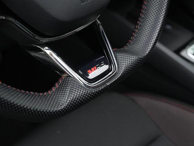 Skoda OCTAVIA Combi 1.4 TSI RS iV 245 pk PHEV | Panoramadak | Canton | Matrix LED | Stuur-/achterbankverwarming