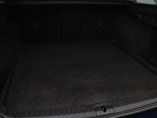 Skoda OCTAVIA 1.4 TSI iV PHEV Business Edition | Adaptive cruise | Stuurverwarming | Carplay | Navigatie | Parkeerhulp | Full LED | Climate control | Digital Cockpit | Bluetooth | Plug In