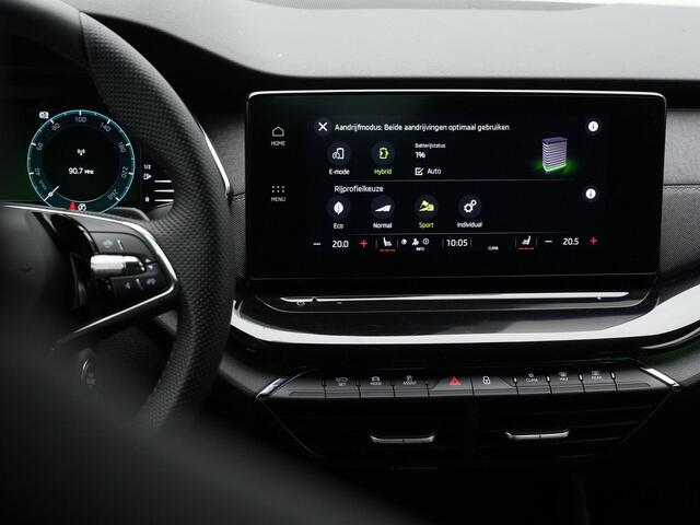 Skoda OCTAVIA Combi 1.4 TSI iV 204 pk PHEV Sportline | Achteruitrijcamera | Stoelverwarming | Carplay | Keyless Entry