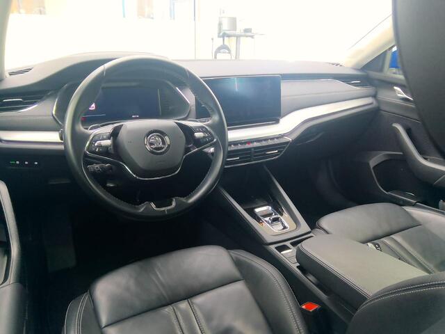 Skoda OCTAVIA Combi 1.0 e-TSi MHEV Edition Plus Automaat / Hybrid Mild / Trekhaak / Leder / Head Up / Stoel & Stuurverwarming