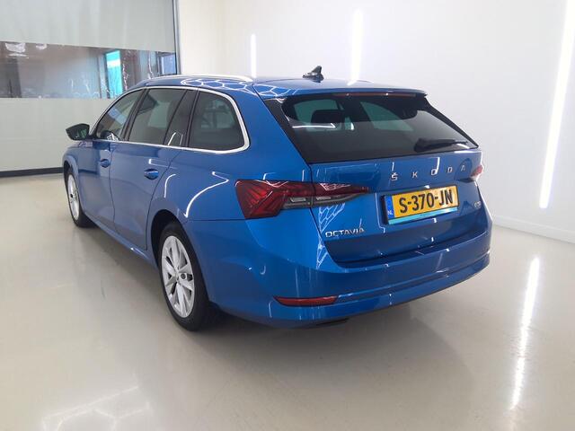 Skoda OCTAVIA Combi 1.0 e-TSi MHEV Edition Plus Automaat / Hybrid Mild / Trekhaak / Leder / Head Up / Stoel & Stuurverwarming