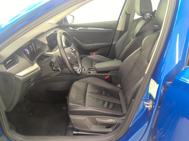 Skoda OCTAVIA Combi 1.0 e-TSi MHEV Edition Plus Automaat / Hybrid Mild / Trekhaak / Leder / Head Up / Stoel & Stuurverwarming