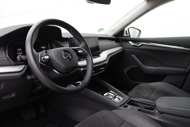 Skoda OCTAVIA Combi 1.4 eHybrid Style 204pk DSG6 |Elektrische stoelen | Leder/Alcantara | HUD
