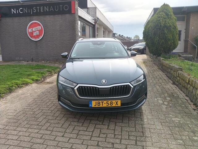 Skoda OCTAVIA COMBI 1.0 e-TSI Hybr BusEd. Navi, Dig.Displ,Camera
