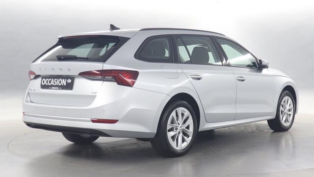 Skoda OCTAVIA Combi 1.4 TSI 204pk iV PHEV Business Edition DSG / Navigatie / Cruise Control / Parkeersensoren