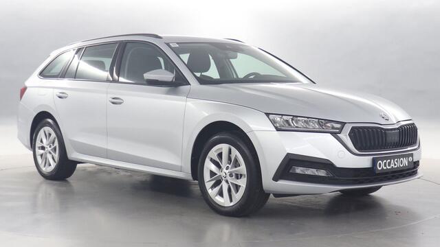 Skoda OCTAVIA Combi 1.4 TSI 204pk iV PHEV Business Edition DSG / Navigatie / Cruise Control / Parkeersensoren