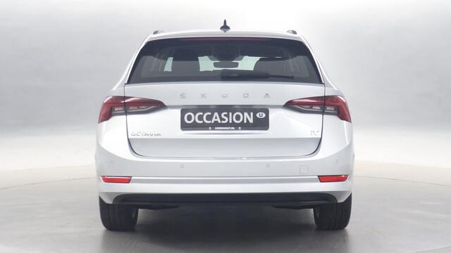 Skoda OCTAVIA Combi 1.4 TSI 204pk iV PHEV Business Edition DSG / Navigatie / Cruise Control / Parkeersensoren
