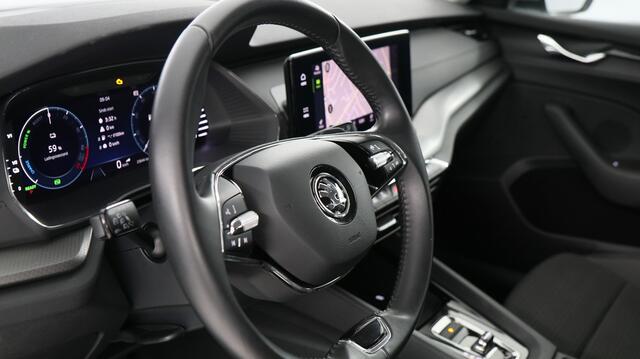 Skoda OCTAVIA Combi 1.4 TSI 204pk iV PHEV Business Edition DSG / Navigatie / Cruise Control / Parkeersensoren