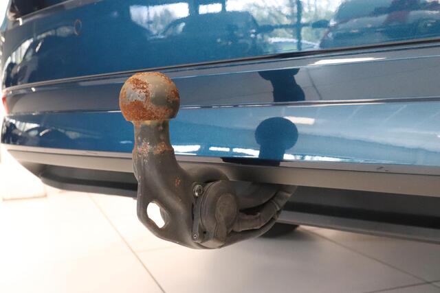 Skoda OCTAVIA Combi 1.5 e-TSI Business Edition Plus | Panoramadak | Camera | Trekhaak | AppleCarplay AndroidAuto | Adaptieve cruise |