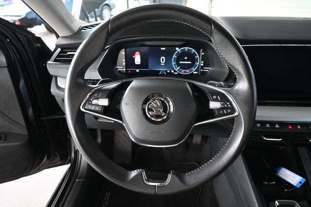 Skoda OCTAVIA Combi 1.0 e-TSI Business Edition Automaat Navigatie Carplay Virtual Stoelverwarming Inruil Mogelijk!