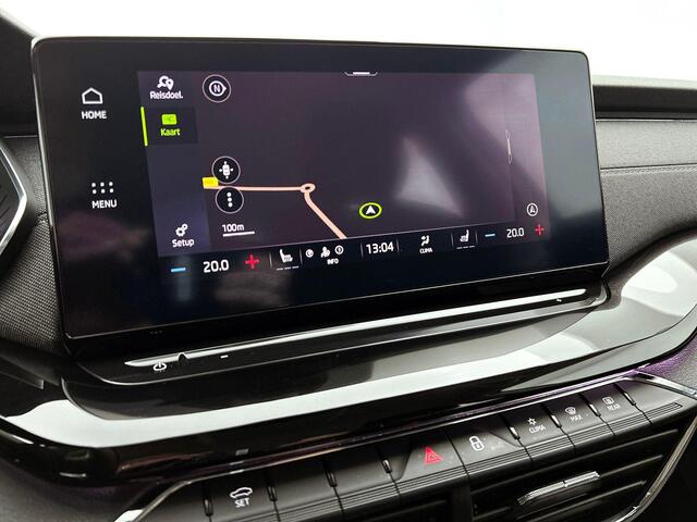 Skoda OCTAVIA Combi 1.5 e-TSI DSG Style | Navigatie | Climate Control | Parkeer Sensoren | Camera | DAB | Cruise control | Lichtmetalen Velgen | Keyless