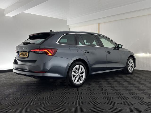 Skoda OCTAVIA Combi 1.0 TSI Business Edition Plus (INCL.BTW) *FULL-LED | NAVI-FULLMAP | HEATED-COMFORTSEATS | DIGI-COCKPIT | CAMERA | KEYLESS | DAB | AMBIENT-LIGHT | PRIVACY-GLASS | ECC | PDC | CRUISE | 17''ALU*