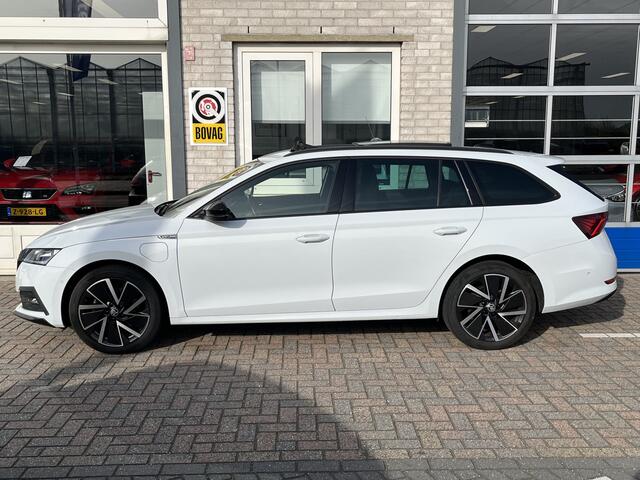Skoda OCTAVIA Combi 1.4 TSI iV PHEV Sportline Business / AUTOMAAT/ PANO/ ACC/ SMARTLINK/ PARK.SENSOREN V+A/ CAMERA/ STOELVERWARMING/ RIJ-MODI/ KEYLESS/ NAVI/ DAB/ CLIMA/ LED/ 18'' LMV