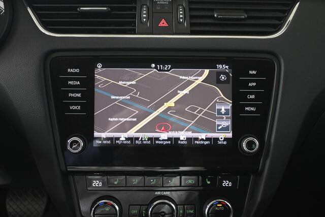 Skoda OCTAVIA Combi 1.0 TSI Greentech Ambition Business Automaat Navigatie Stoelverwarming Rijklaarprijs! Inruil Mogelijk!