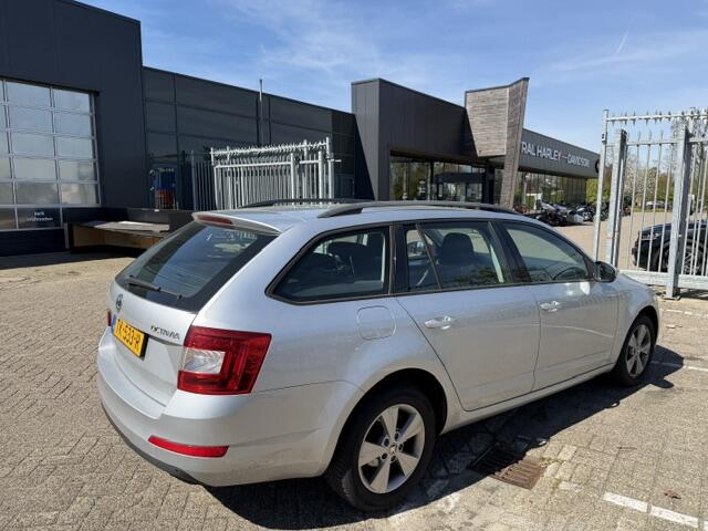 Skoda OCTAVIA Combi 1.6 TDi Greentech Active | ECC | LMV | EX BPM !!