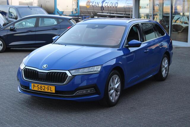 Skoda OCTAVIA Combi 1.0 e-TSI Business Edition Plus Camera/Headup/Led