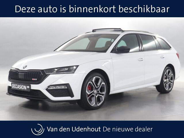 Skoda OCTAVIA Combi 1.4 TSI RS iV 245pk PHEV Business / Panoramadak / Trekhaak / Head Up / Memory / Wordt Verwacht