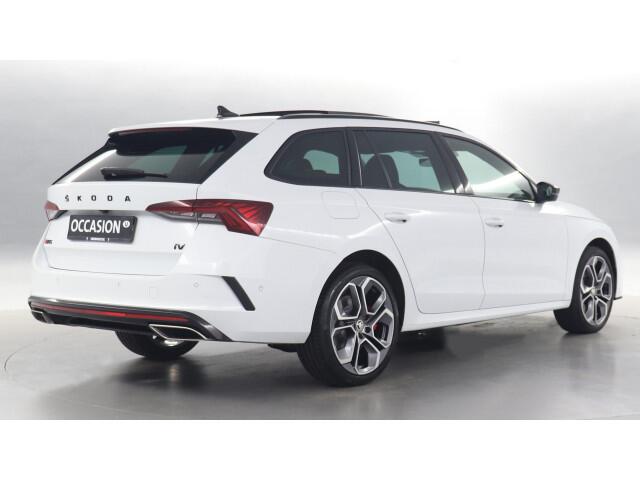 Skoda OCTAVIA Combi 1.4 TSI RS iV 245pk PHEV Business / Panoramadak / Trekhaak / Head Up / Memory / Wordt Verwacht