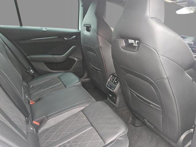 Skoda OCTAVIA Combi 1.4 TSI RS iV 245pk PHEV Business / Panoramadak / Trekhaak / Head Up / Memory / Wordt Verwacht