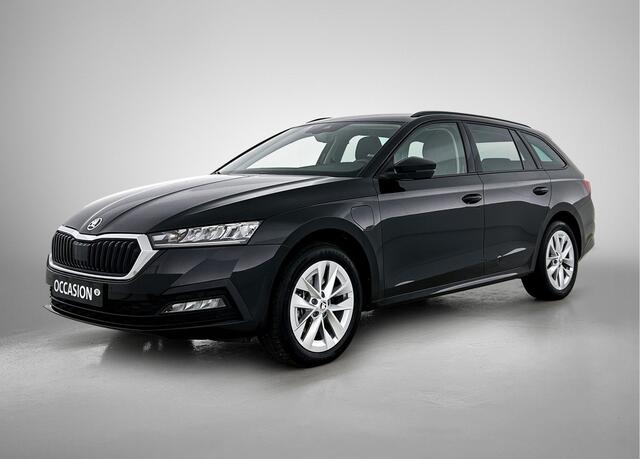Skoda OCTAVIA Combi 1.4 TSI iV204pk PHEV Business Edition DSG / Navigatie / Keyless / Parkeersensoren
