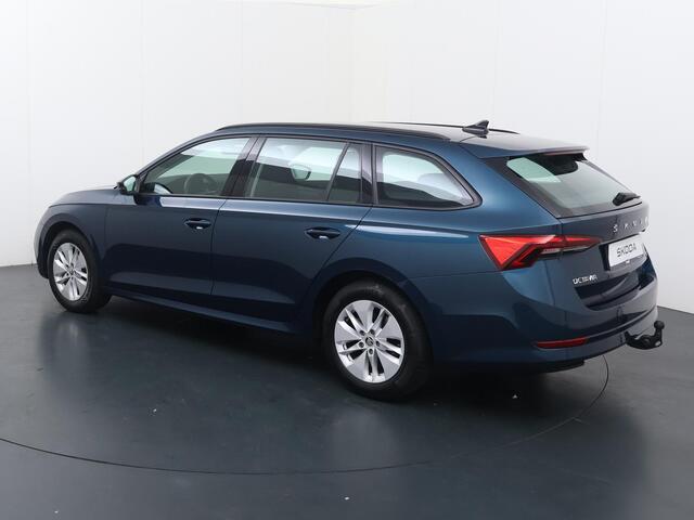 Skoda OCTAVIA Combi 1.0 e-TSI Ambition | 110 PK | Automaat | Trekhaak wegklapbaar | Navigatiesysteem |