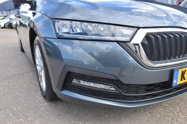 Skoda OCTAVIA Combi 1.0 TSI Business Edition , TREKHAAK , VIRTUAL COCKPIT , V STOEL VERW , PDC V+A , LED KOPL ,