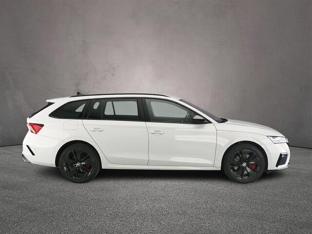Skoda OCTAVIA Combi RS iV Business 1.4 TSI PHEV 245pk DSG Automaat Adaptive cruise control, CANTON audio, Achteruitrijcamera, Elektrische achterklep, Navigatie