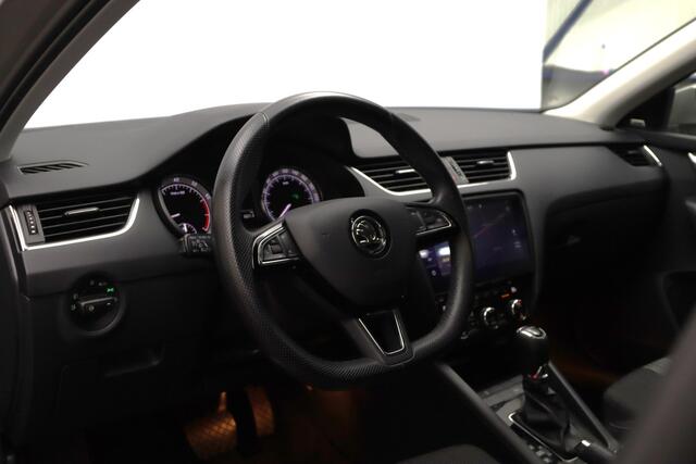 Skoda OCTAVIA Combi 1.5 TSI 150 PK Automaat Greentech Style Business, Carplay, Cruise Control, Stoelverwarming