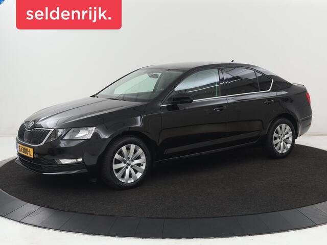 Skoda OCTAVIA 1.5 TSI Ambition Business | Automaat | Trekhaak | Carplay | Navigatie | Parkeerhulp | Climate control | Bluetooth | Cruise control