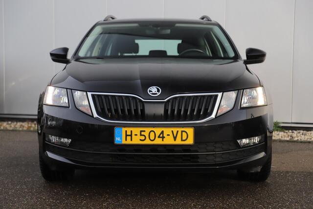 Skoda OCTAVIA Combi 1.0 TSI Greentech Business Edition NAP Trekhaak LMV Navigatie Carplay Android Climate Cruise Control LED Parkeersensor