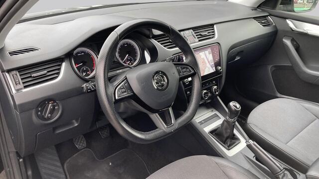 Skoda OCTAVIA Combi 1.0 TSI 115pk Greentech Business Edition Navigatie Carplay Pdc Cruise 248