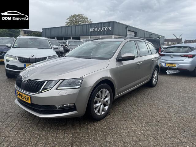 Skoda OCTAVIA Combi 1.6 TDI Greentech Style Automaat