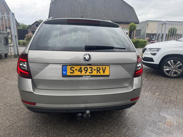 Skoda OCTAVIA Combi 1.6 TDI Greentech Style Automaat