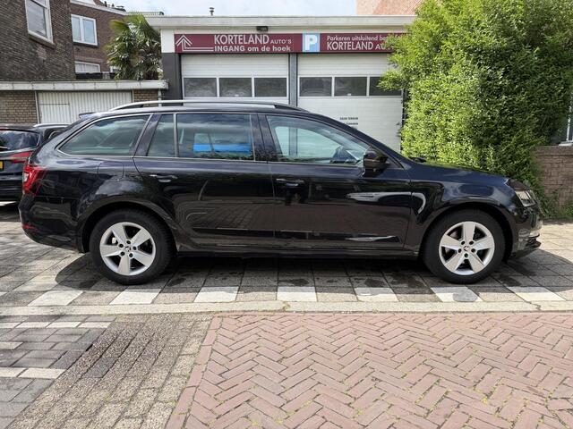 Skoda OCTAVIA Combi 1.0 TSI Greentech Style Business Apple Carplay automaat