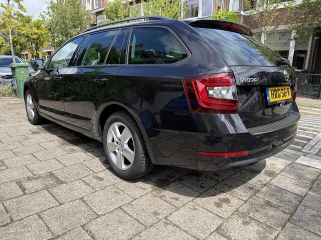 Skoda OCTAVIA Combi 1.0 TSI Greentech Style Business Apple Carplay automaat