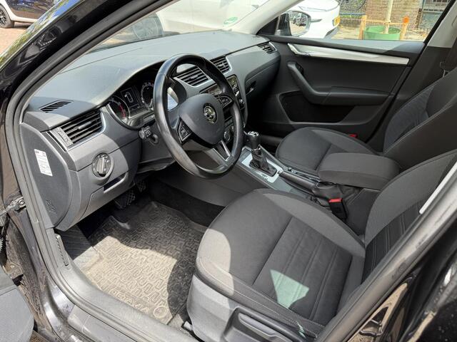 Skoda OCTAVIA Combi 1.0 TSI Greentech Style Business Apple Carplay automaat