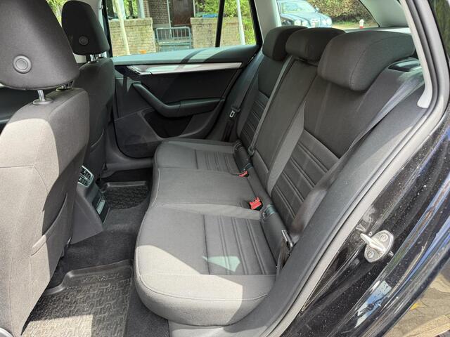 Skoda OCTAVIA Combi 1.0 TSI Greentech Style Business Apple Carplay automaat