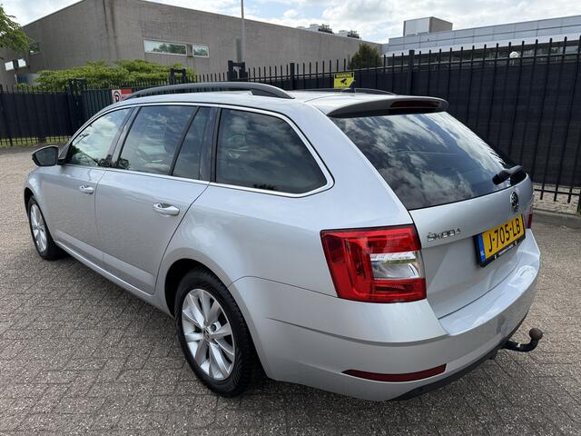 Skoda OCTAVIA Combi 1.5 TSI DSG Greentech Business Edition Carplay