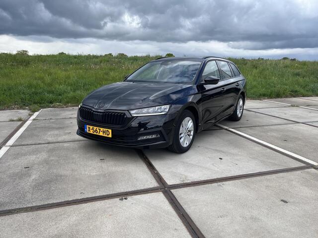 Skoda OCTAVIA Combi 1.0 e-TSI Business Edition | CLIMA | SUNSET | STOEL & STUURWIEL VERWARMING