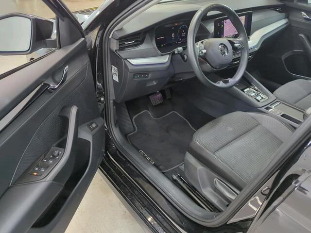 Skoda OCTAVIA Combi 1.0 e-TSI Business Edition | CLIMA | SUNSET | STOEL & STUURWIEL VERWARMING