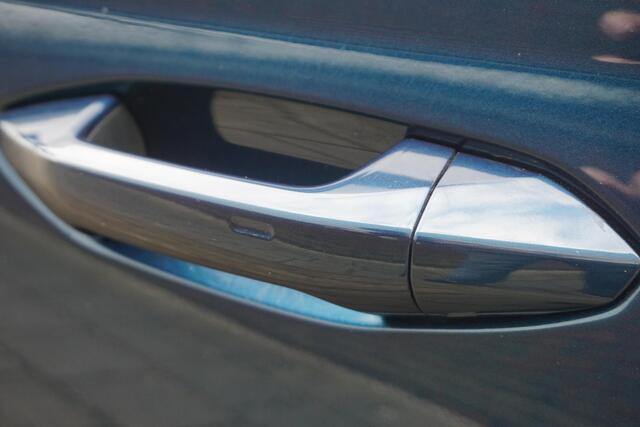 Skoda OCTAVIA Combi 1.0 e-TSI Sport Business/Trekhaak/Digitaal Dashb./ Stuur en stoelverwarming.