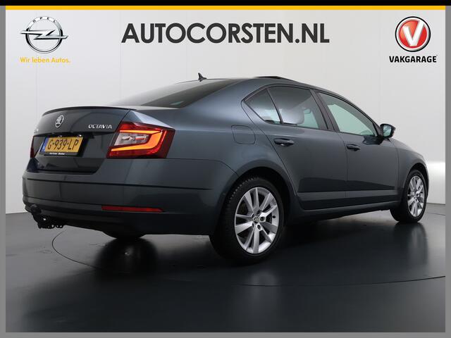 Skoda OCTAVIA 1.5TSI 150PK Trekhaak Panoramadak Navi Ecc Apple Carplay Android Auto Greentech Business Edition Plus Stoelverwarming Cruise Control Isofix Lmv DAB 1e Eigenaar Origineel Nederlandse Auto