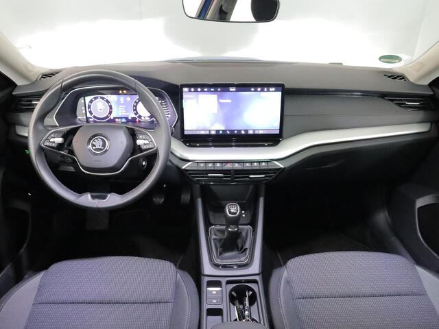 Skoda OCTAVIA Combi 1.5 TSI Business Edition Plus 115 pk | Verlengde garantie | Navigatie | Parkeersensoren | Achteruitrijcamera | Adaptieve cruise control | Keyless |