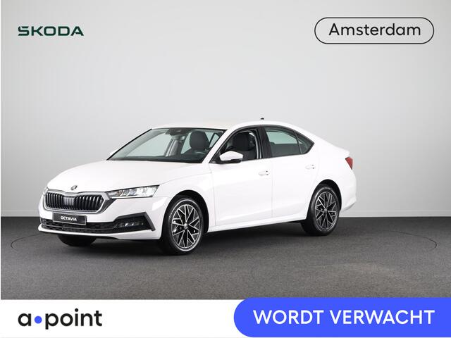 Skoda OCTAVIA Ambition 1.0 e-TSI 110pk DSG-7 | Navigatie | Park Assist | Stoelverwarming | Led verlichting | 17 inch zwarte velgen | Verlengde garantie