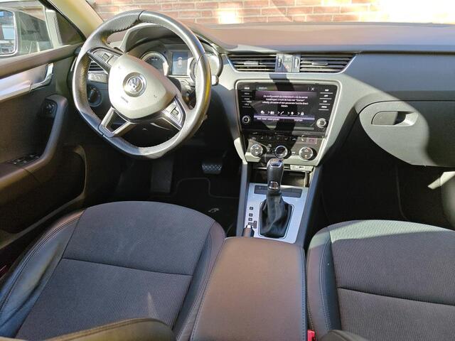 Skoda OCTAVIA Combi 1.5 TSI DSG Greentech Business Ed. | Trekhaak | Navigatie | Android/Carplay | Stoelverw. // Word Verwacht //