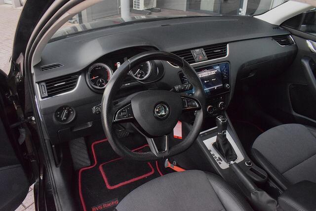 Skoda OCTAVIA Combi 1.5 TSI Greentech Business Edition | Apple Carplay | Half Leer | Stoelverwarming