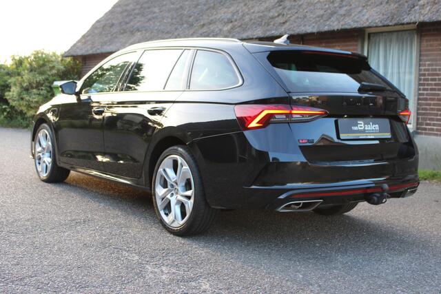Skoda OCTAVIA Combi 1.4 TSI RS iV PHEV Business SOh 95,6% LEER NAVI FULL LED TH 107000KM!!!