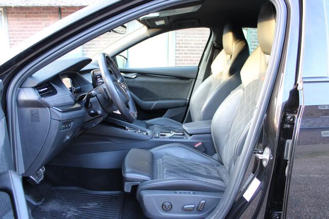Skoda OCTAVIA Combi 1.4 TSI RS iV PHEV Business SOh 95,6% LEER NAVI FULL LED TH 107000KM!!!